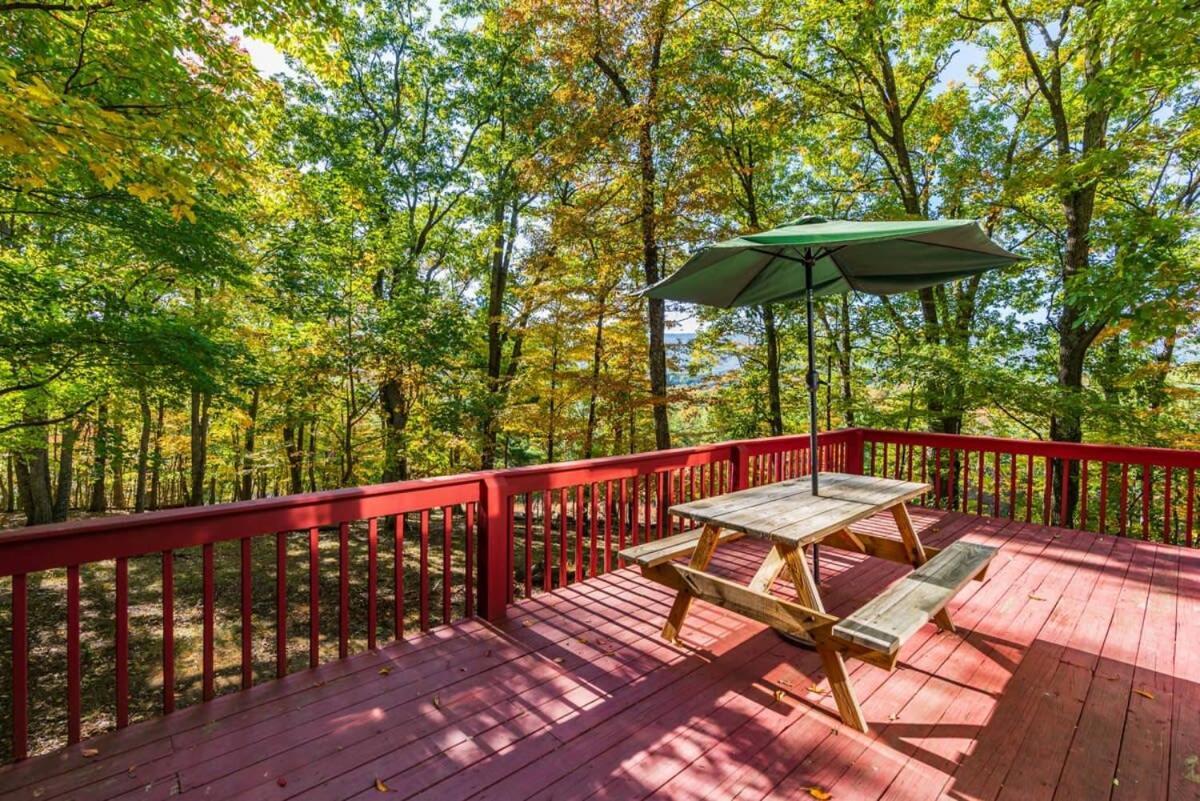 Hot Tub, Large Deck, Wifi, Fire Pit At Chalet Cabin Morton Grove المظهر الخارجي الصورة
